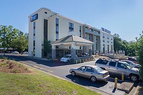 Comfort Inn & Suites Durham near Duke University