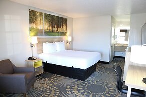 Days Inn by Wyndham Monroe LA