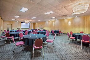 Days Inn by Wyndham Sudbury & Conference Centre