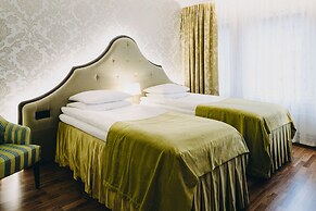 Hotel Bristol