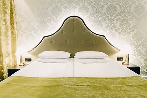 Hotel Bristol