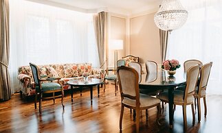 Hotel Bristol