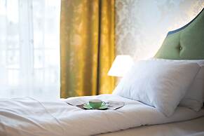 Hotel Bristol