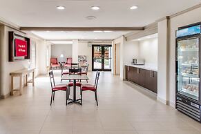 Red Roof Inn PLUS+ Dallas – Addison