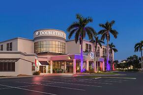Doubletree by Hilton Fort Myers at Bell Tower Shops