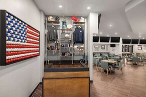 Doubletree by Hilton Fort Myers at Bell Tower Shops