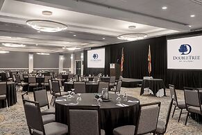 Doubletree by Hilton Fort Myers at Bell Tower Shops