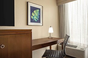 Doubletree by Hilton Fort Myers at Bell Tower Shops