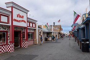 The Monterey Hotel