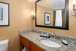 Embassy Suites by Hilton Kansas City International Airport