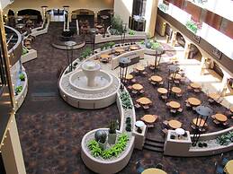 Embassy Suites by Hilton Kansas City International Airport