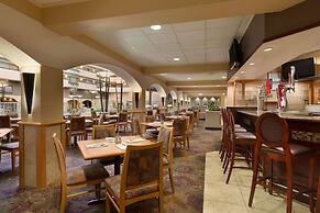 Embassy Suites by Hilton Kansas City International Airport