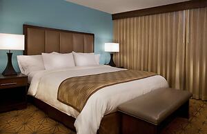 Embassy Suites by Hilton Kansas City International Airport