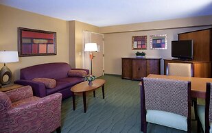 Embassy Suites by Hilton Kansas City International Airport