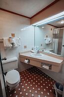 Lamplighter Inn & Suites - North