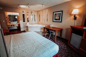Lamplighter Inn & Suites - North