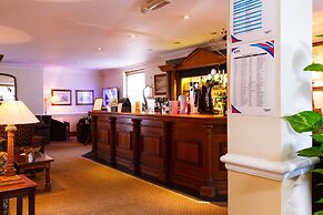 Kingston Lodge Hotel
