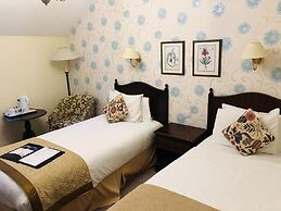 Kingston Lodge Hotel