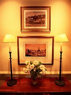 Kingston Lodge Hotel