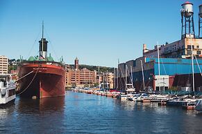 Holiday Inn & Suites Duluth Downtown by IHG