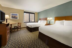 Holiday Inn & Suites Duluth Downtown by IHG