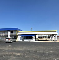 Days Inn by Wyndham Salina South