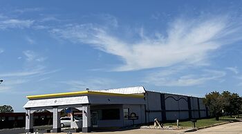 Days Inn by Wyndham Salina South