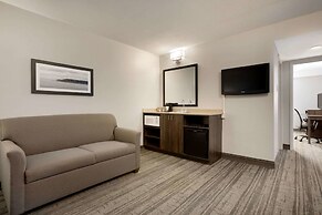 Travelodge Suites by Wyndham New Glasgow