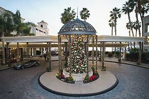 Balboa Bay Resort