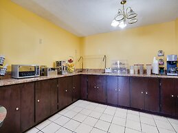 OYO Hotel Wade/Fayetteville I-95 South