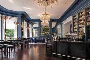 The Shelbourne, Autograph Collection