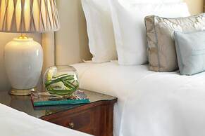 The Shelbourne, Autograph Collection