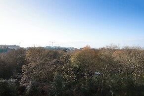 The Shelbourne, Autograph Collection