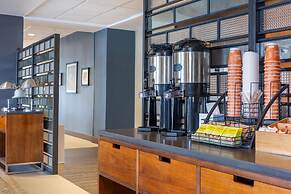 Radisson Hotel Detroit Metro Airport