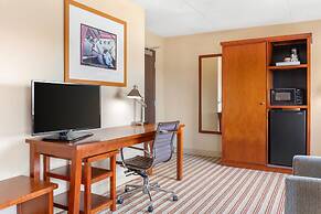 Radisson Hotel Detroit Metro Airport