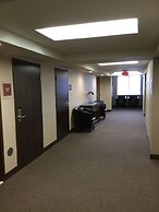 Radisson Hotel Detroit Metro Airport