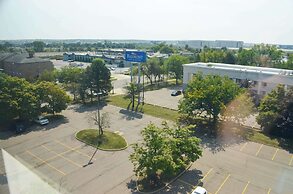 Radisson Hotel Detroit Metro Airport