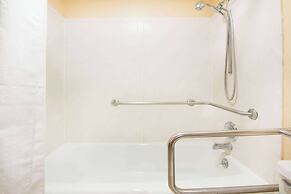 Travelodge by Wyndham Enid