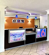 Motel 6 Beaumont, TX