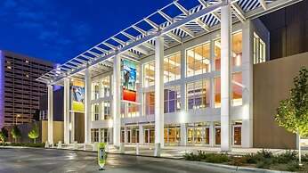 Travelodge by Wyndham Albuquerque East