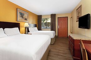 Travelodge by Wyndham Albuquerque East