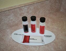 Travelodge by Wyndham Albuquerque East