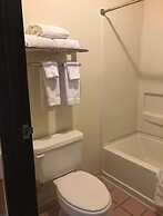 Travelodge by Wyndham Albuquerque East