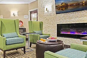 Comfort Inn Syosset - Long Island