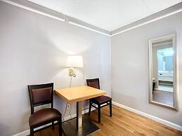 SoHo Inn & Suites Jacksonville North