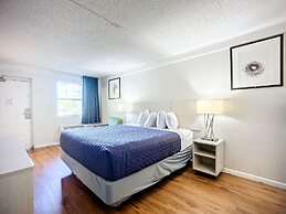 SoHo Inn & Suites Jacksonville North