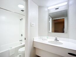 SoHo Inn & Suites Jacksonville North