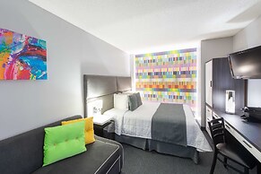 Travelodge Hotel by Wyndham Montreal Centre