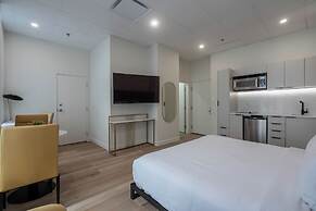 Travelodge Hotel by Wyndham Montreal Centre