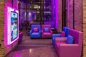 Travelodge Hotel by Wyndham Montreal Centre